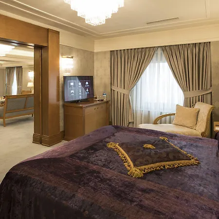 Zorlu Grand 5*