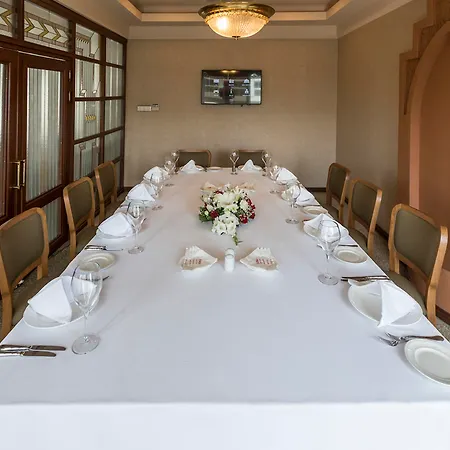 Zorlu Grand 5*